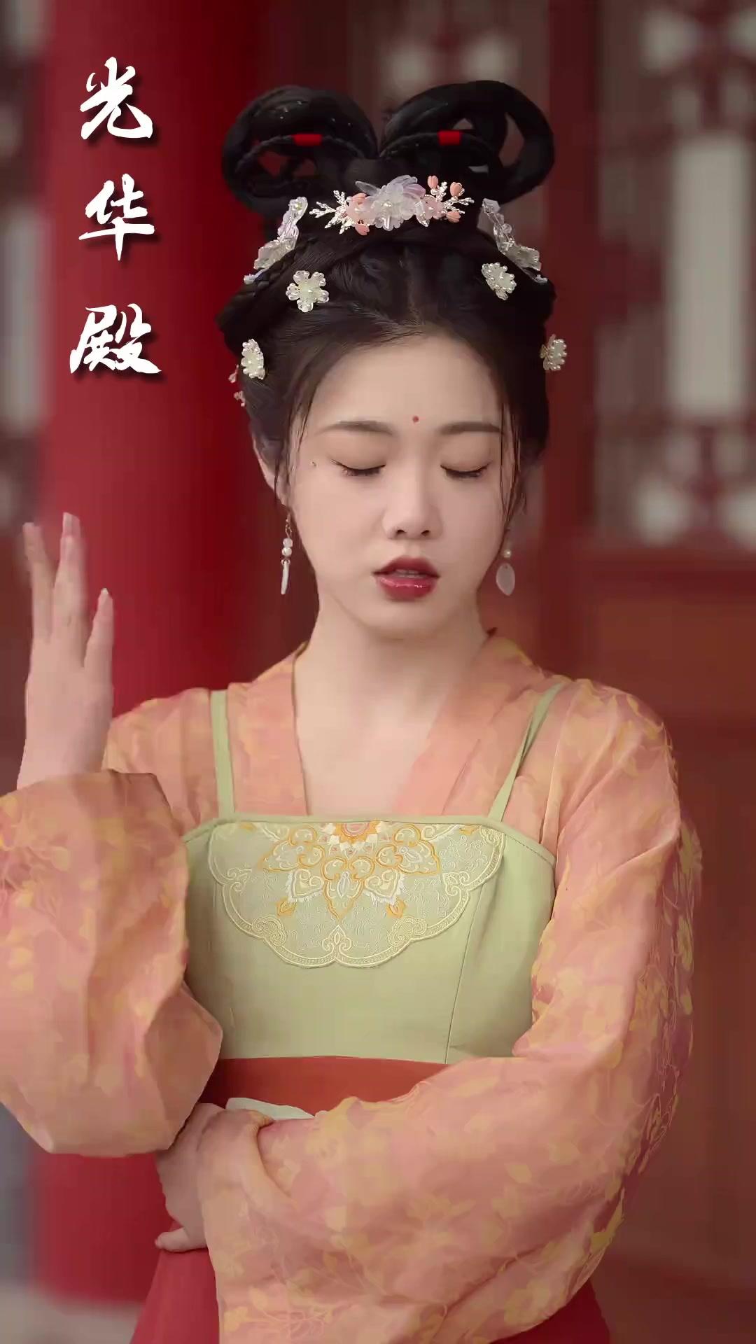 Permaisuri Gila yang Memikat Jiwa, Menawan Seluruh Harem