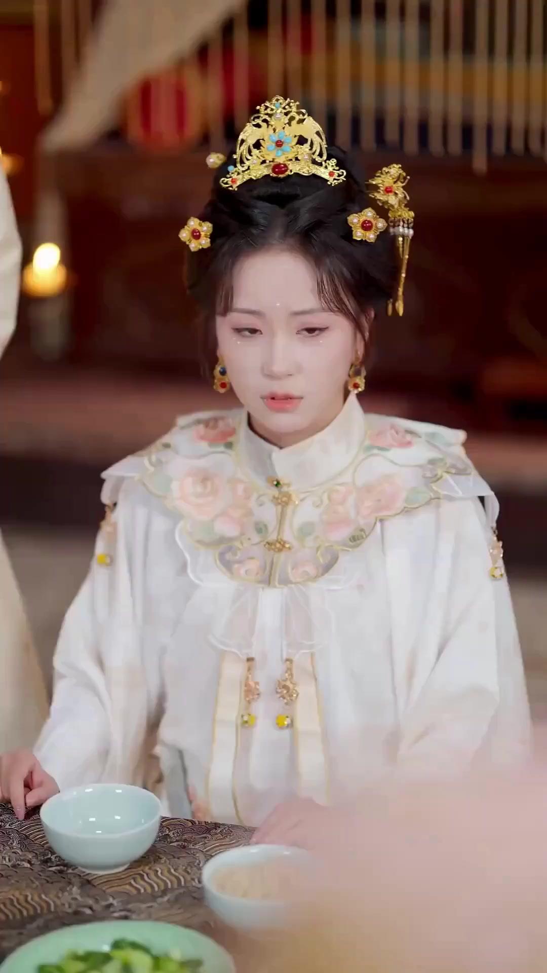 (Dubbed) Wow! Nap Girl Runs the Harem