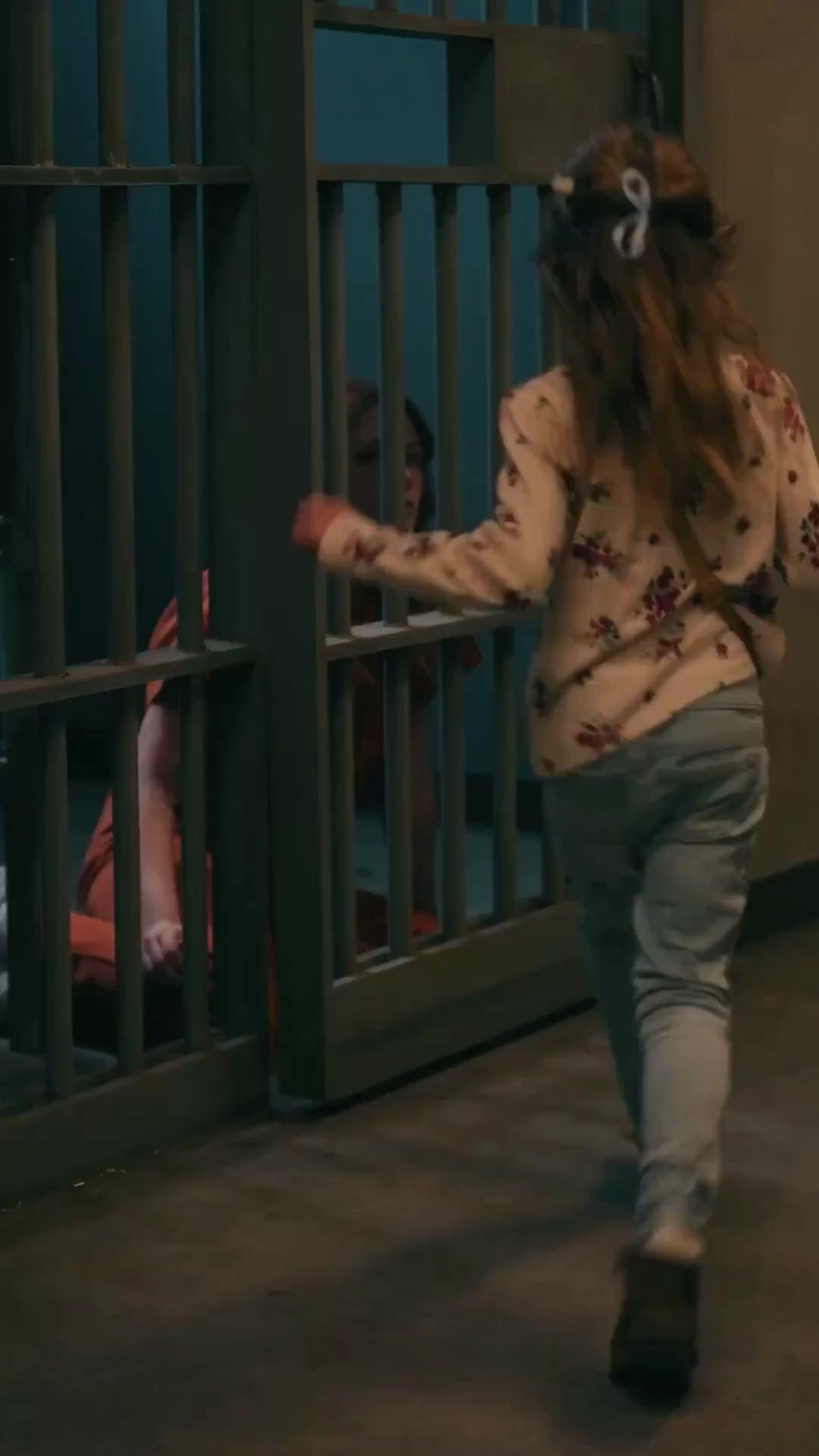 (Doblado) Papá fiscal, salva a mamá