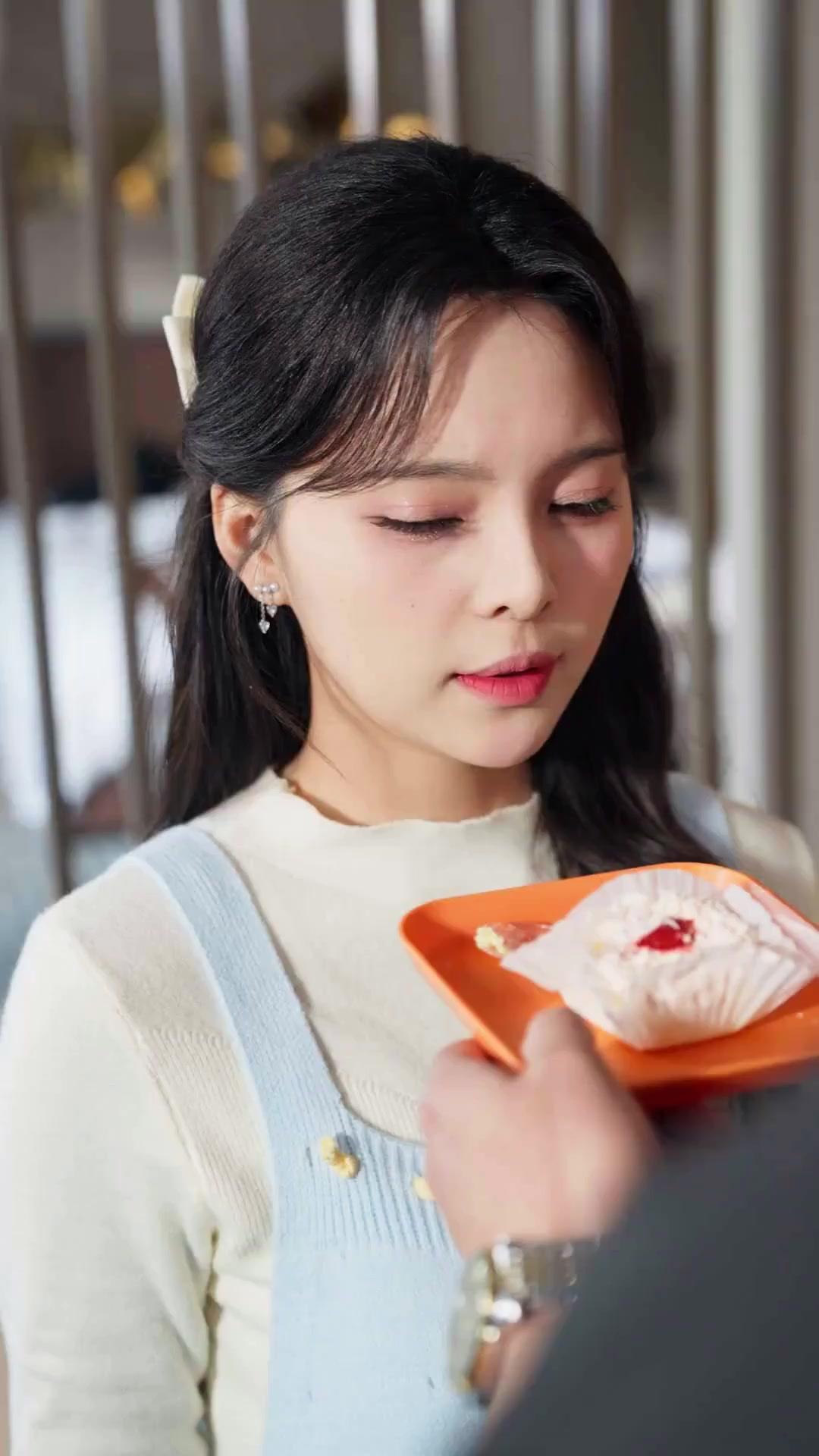 (Doblado) Mi jefe, mi amor