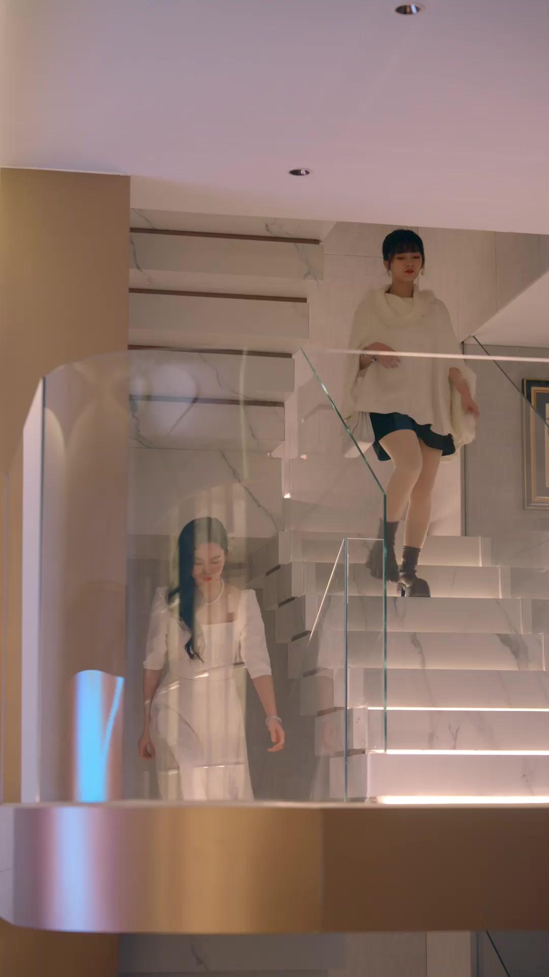 Mencari Jejak Jade Hitam