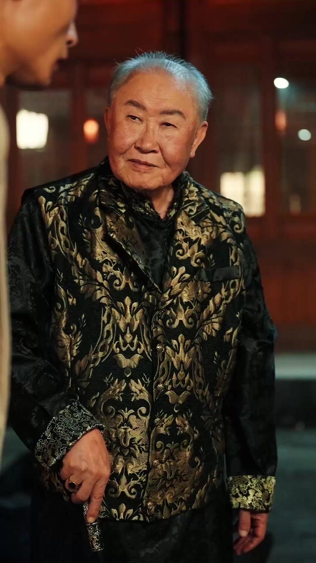 The Grandma Everyone Kneels To