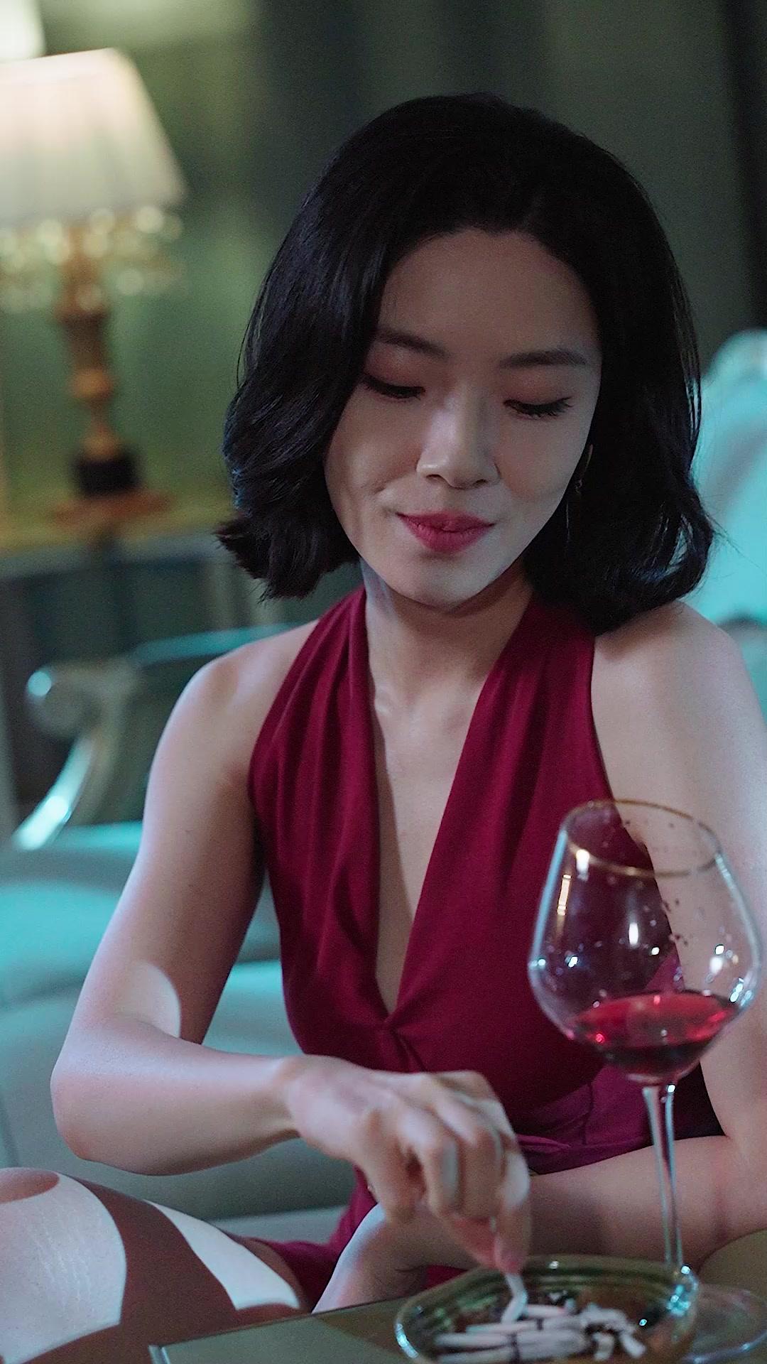 Girls, I Only Guard Doors