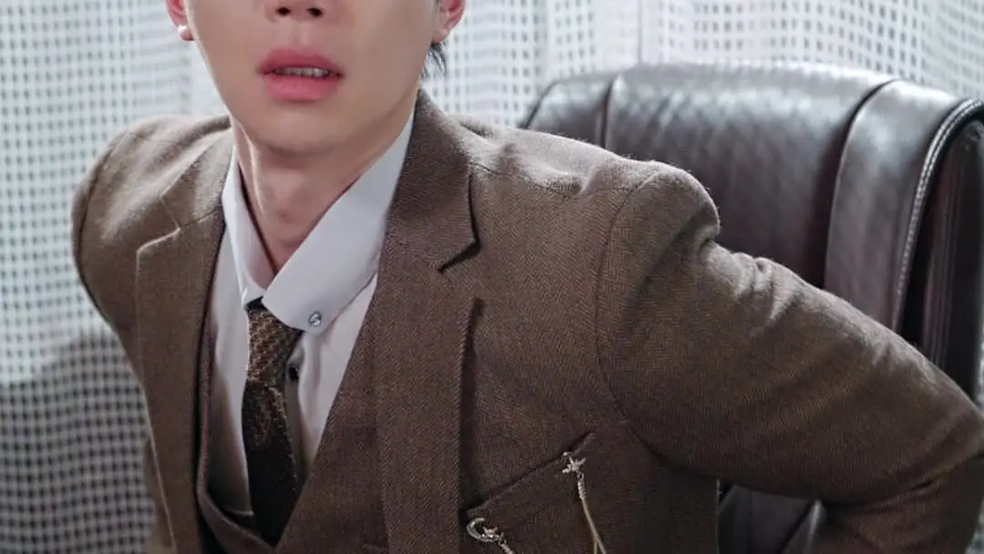 Giấc Mộng Hào Môn: Chiếc Gậy Đen Và Nụ Cười Lạnh Lùng