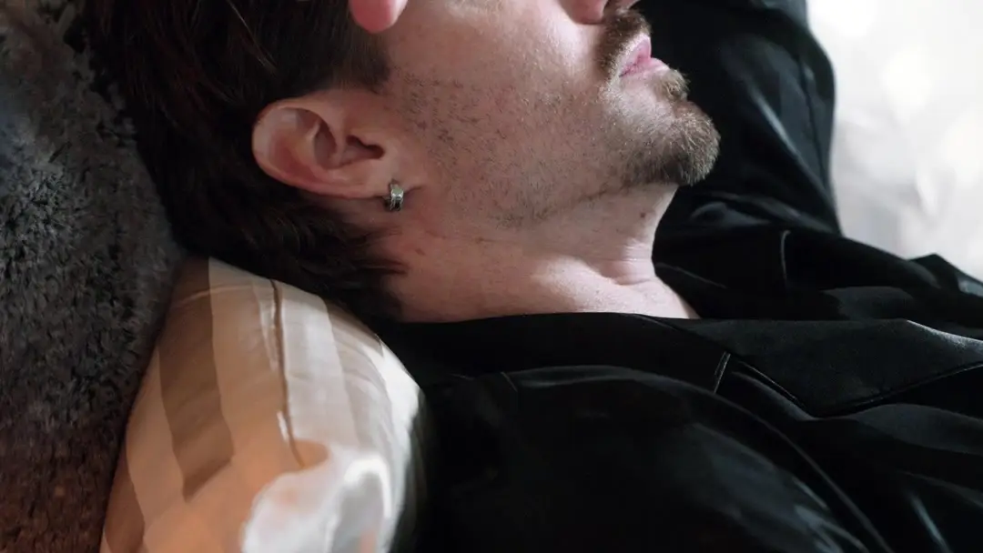 Liebe ohne Augen – Im Dunkel fand ich dich: Die Zigarrenkiste, die die Zeit verschluckt