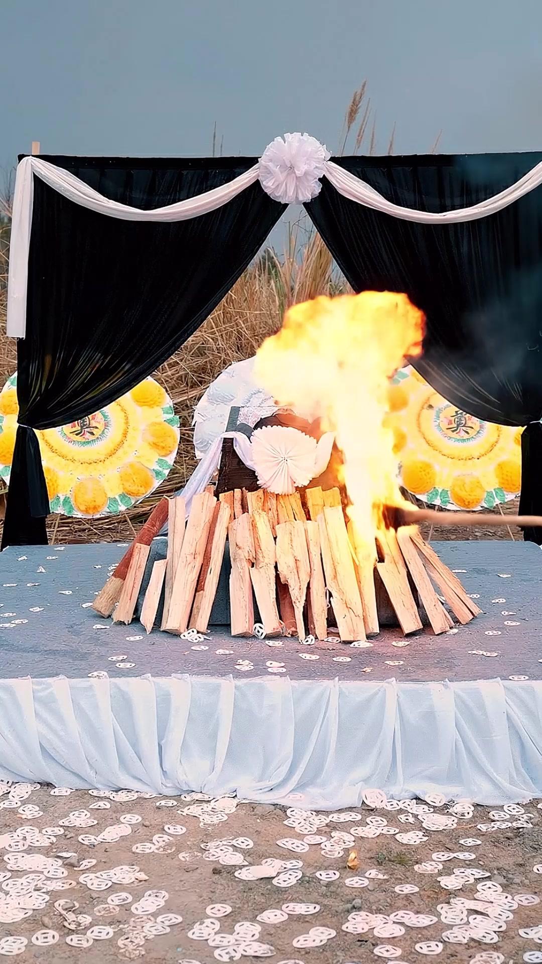 地獄門前的二十周年慶