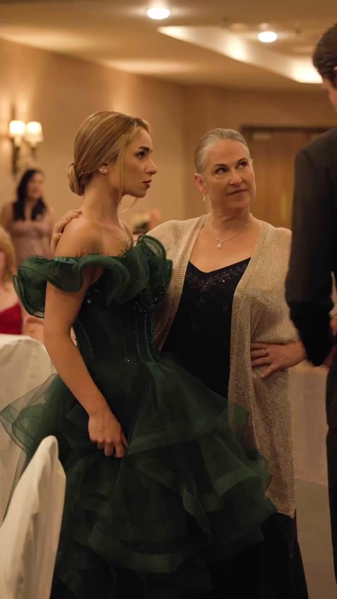 (Dublagem) Jade Foster é Minha