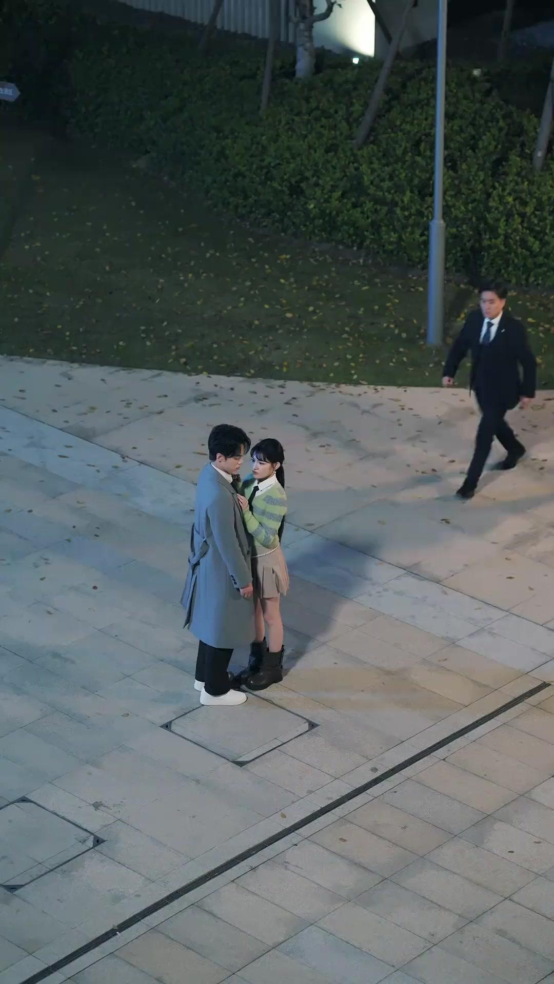 Soy más falsa e inocente que tú