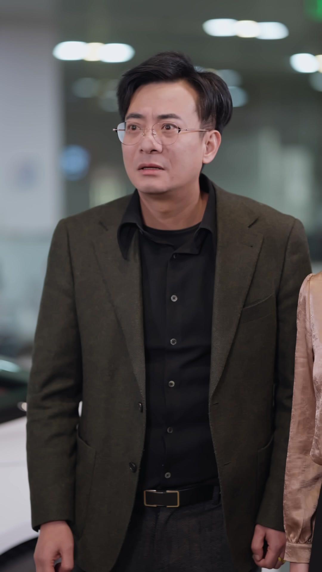 Topeng Palsu Keluarga