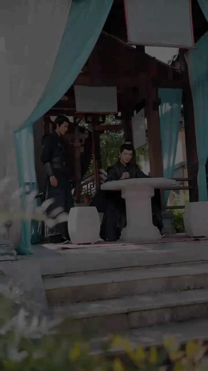 (مدبلج) حين تتساقط أزهار الكمثرى