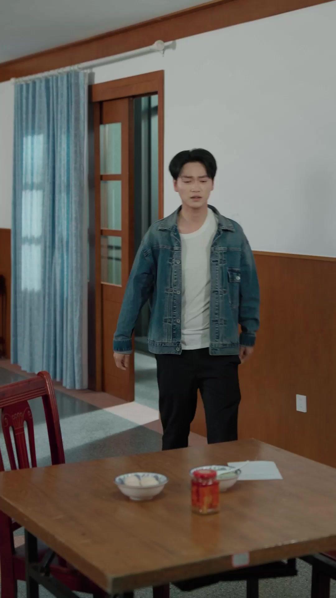 El viento vuelve a mí