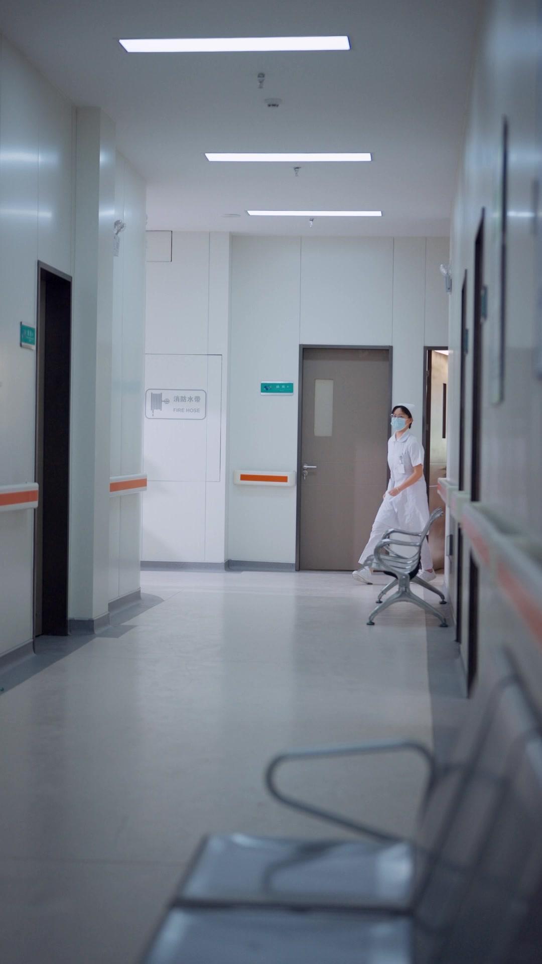 그녀의 연하 파트너