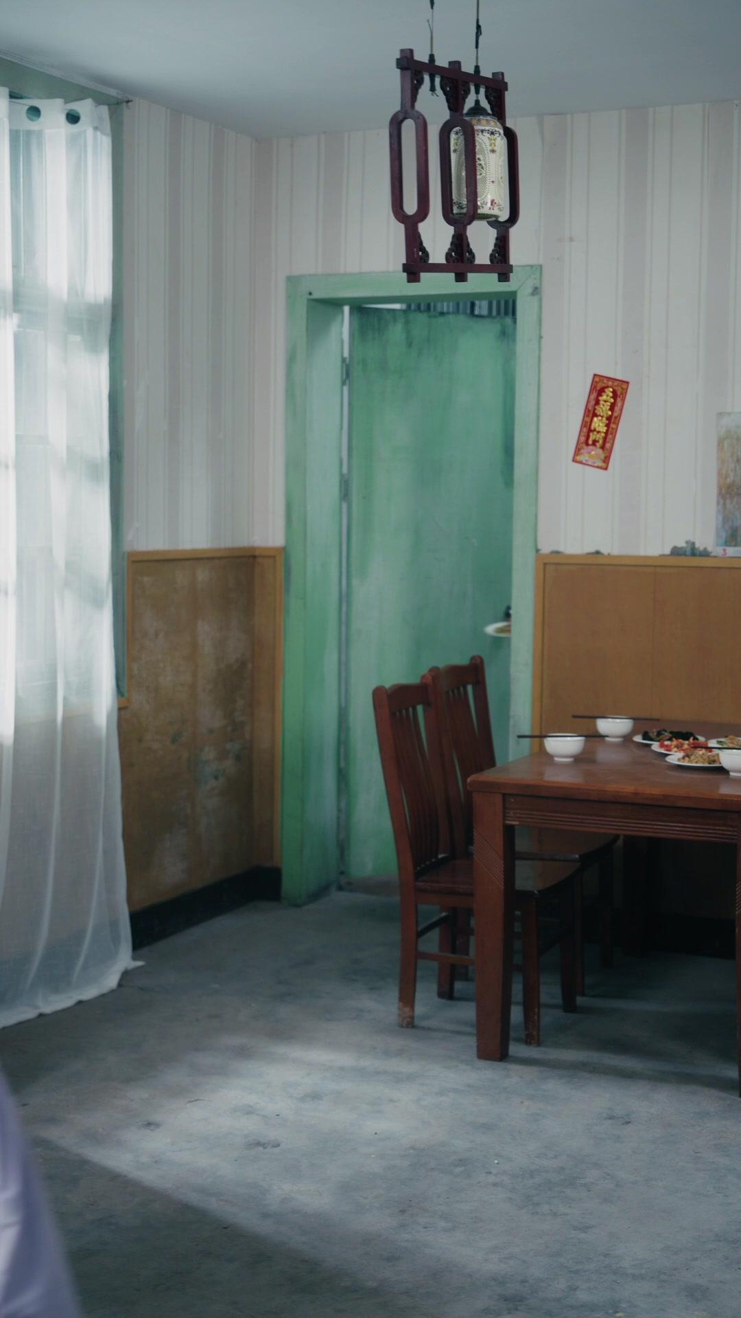 LA RÉDEMPTION D'UNE MÈRE CRUELLE