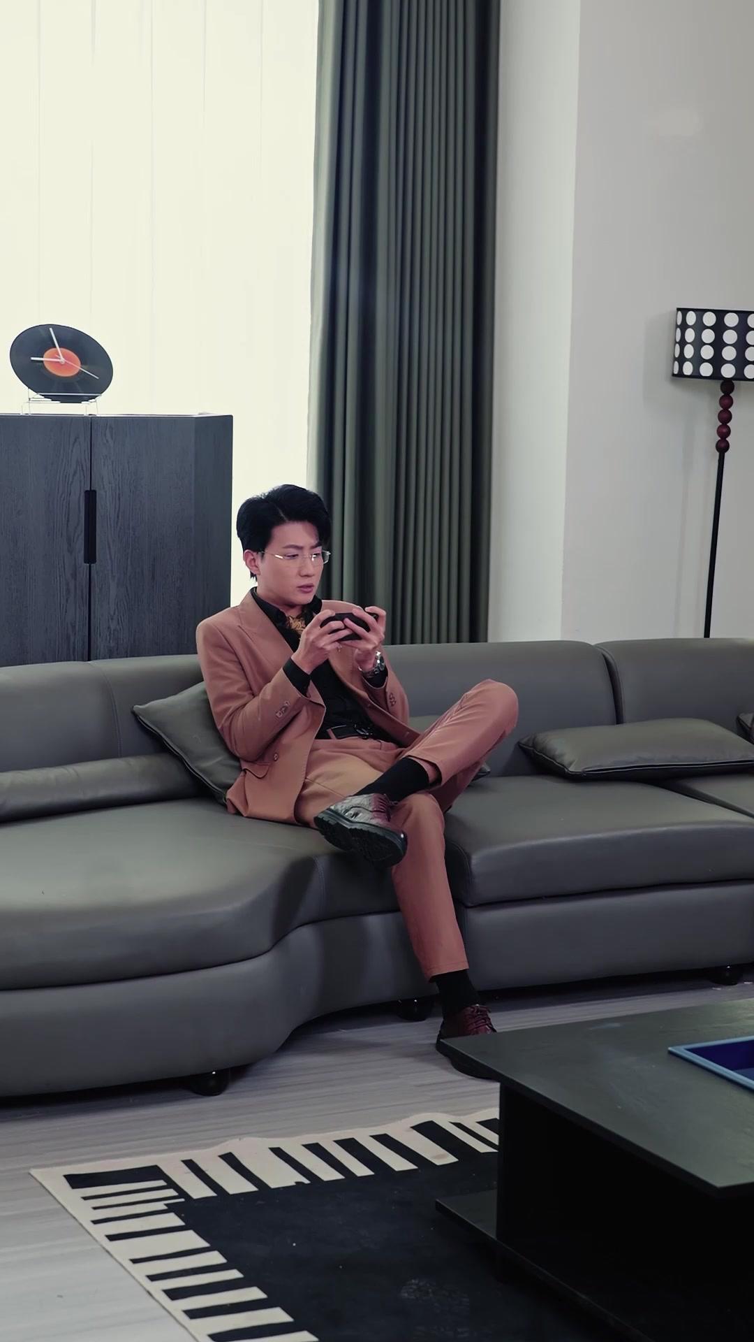 Aku Dibawa Angin, Kuizinkan Kau Pergi