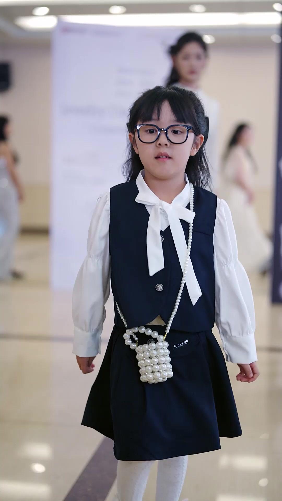 Baby's Revenge: Make Mommy a Queen!