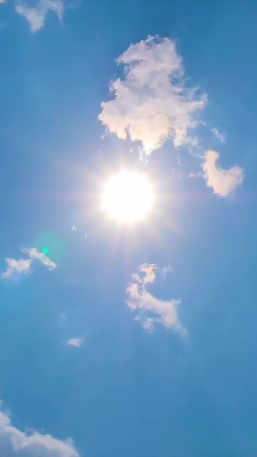 Identiti Rahsianya Mengejutkan Dunia