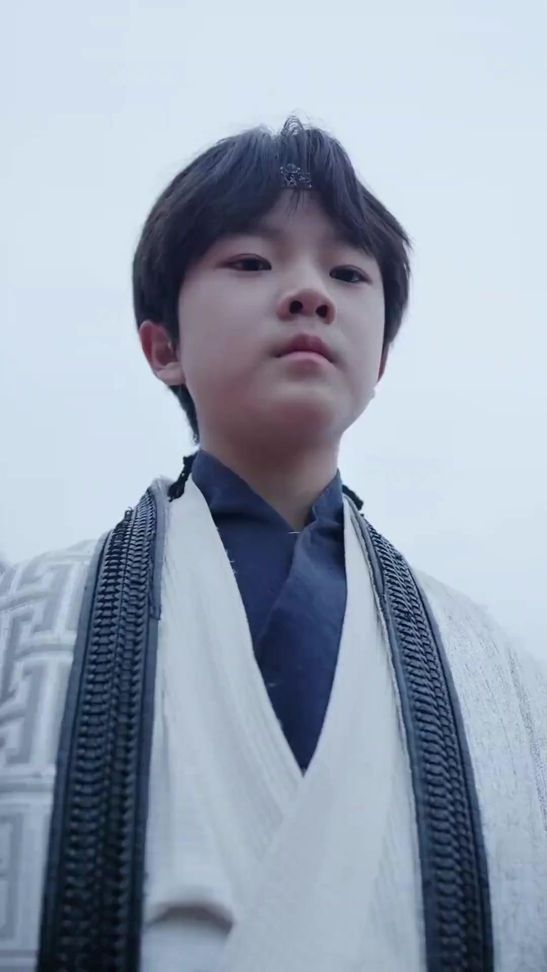 (Doblado)Maestro Joven de la espada