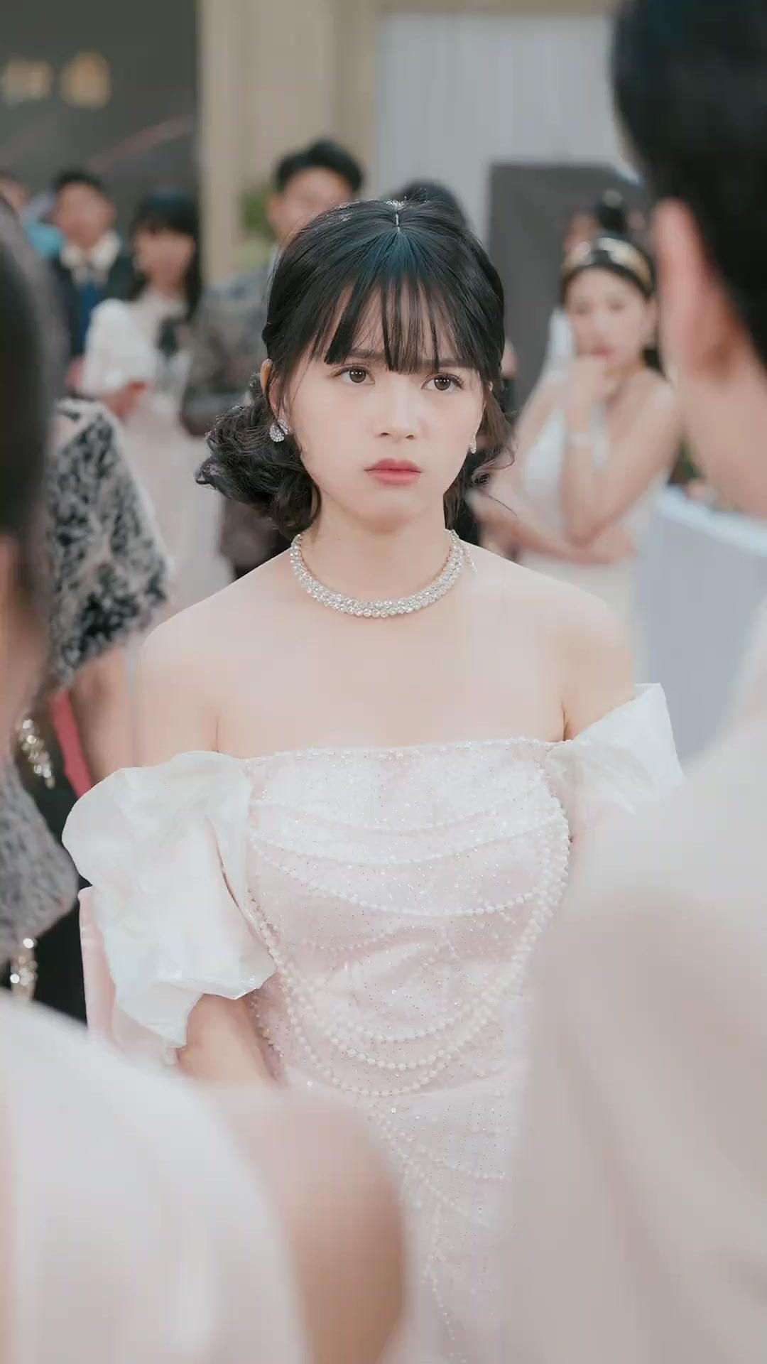 (吹き替え) 石油王令嬢 優雅なる実家教育