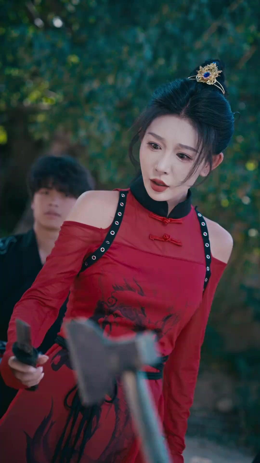 My Useless Husband's Secret Forge