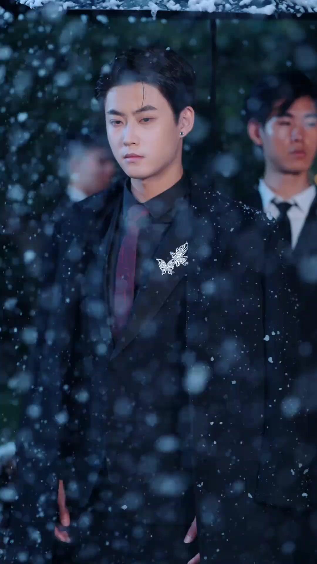 (Doblado)Quisiste volver, era tarde