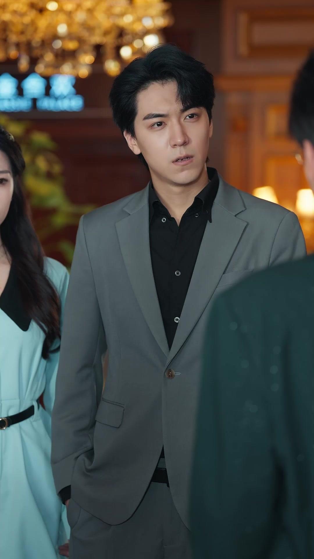 Her Ex Is a Tech Tycoon