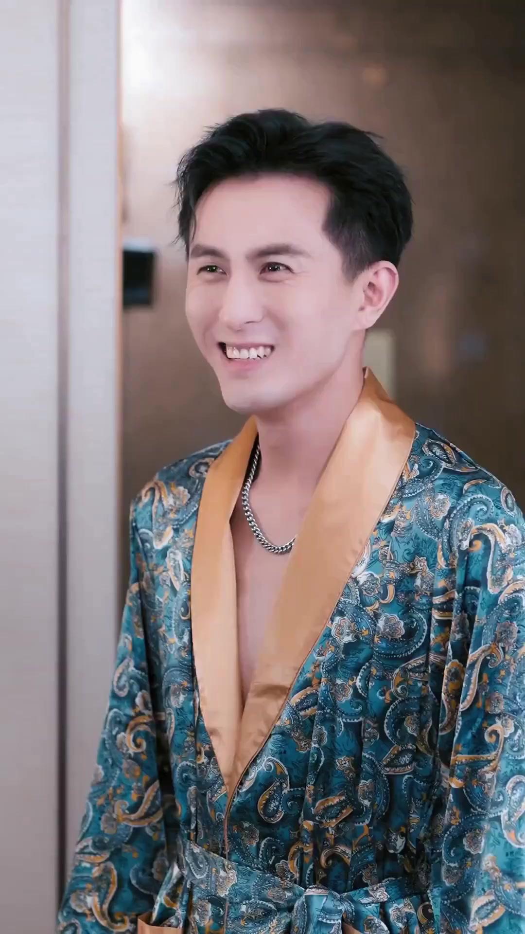 (พากย์เสียง) เมียจ๋า ขอเกาะหน่อยนะ