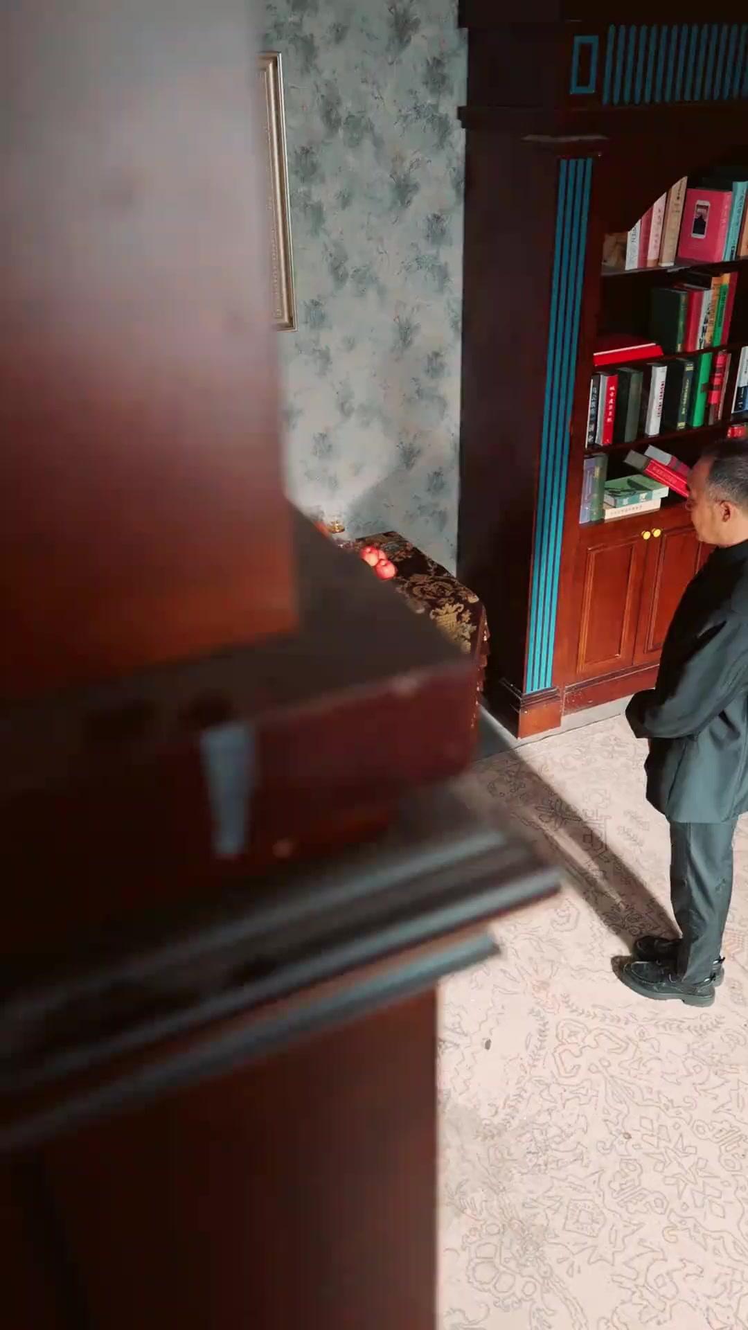 What? My One-Night Stand Is the CEO?