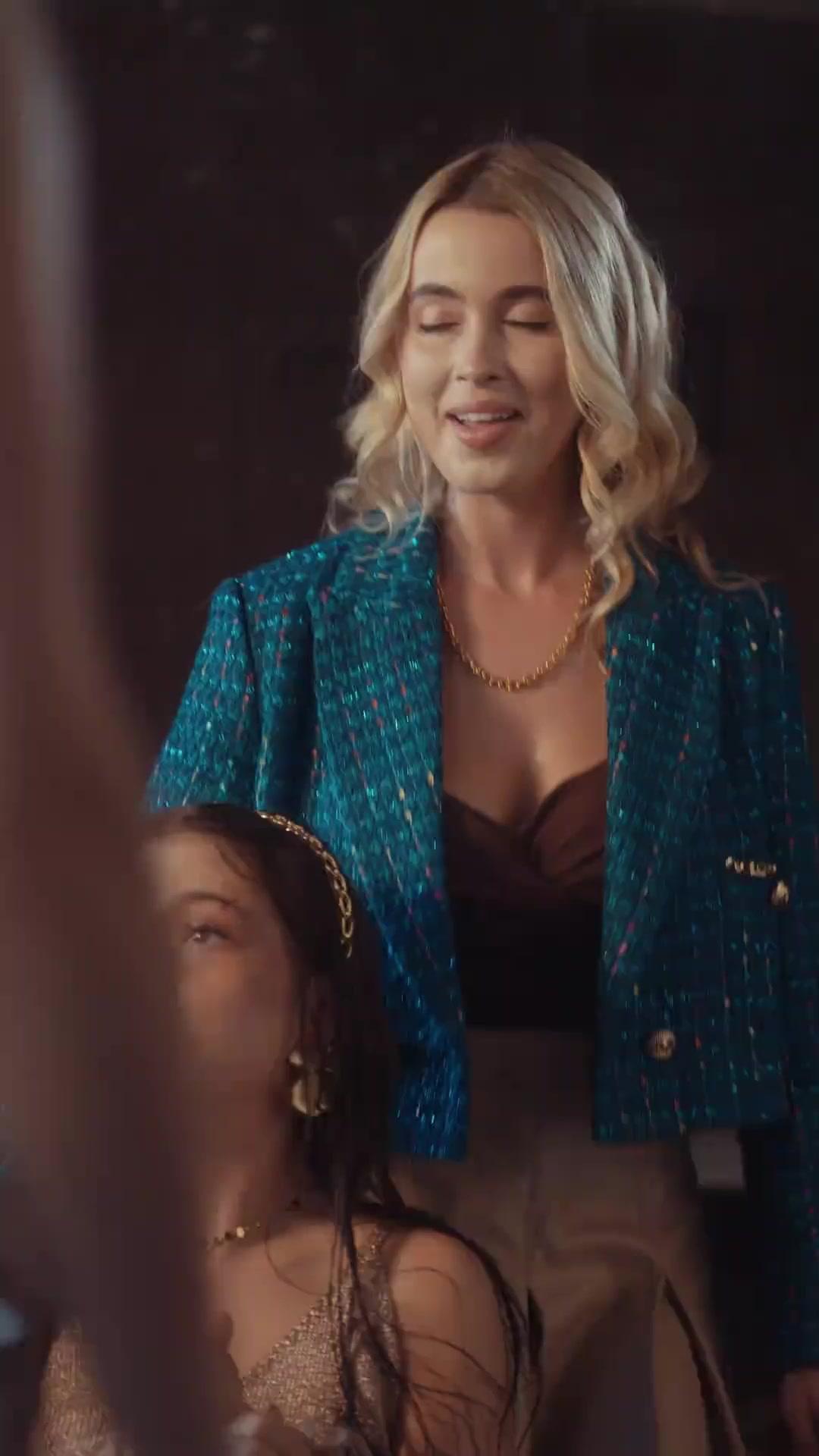 Đứa Con Của Tỷ Phú