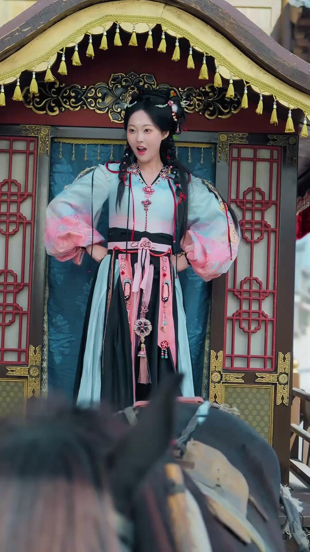 訳あり世子と福運娘～滅びかけ王府を立て直す～