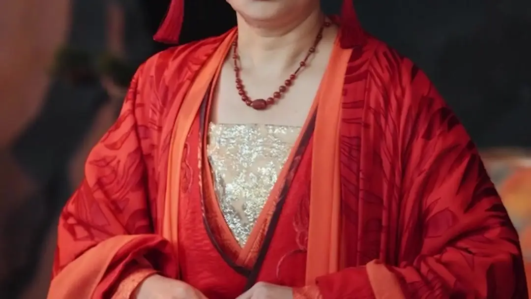 Sürpriz Kahraman 2: Kırmızı Elbise ve Kılıçların Dansı