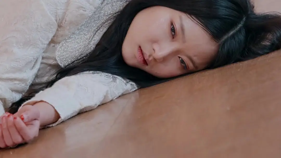 Giấc Mộng Hào Môn: Chiếc Vòng Cổ Bị Đánh Cắp Và Nỗi Đau Không Thể Giấu