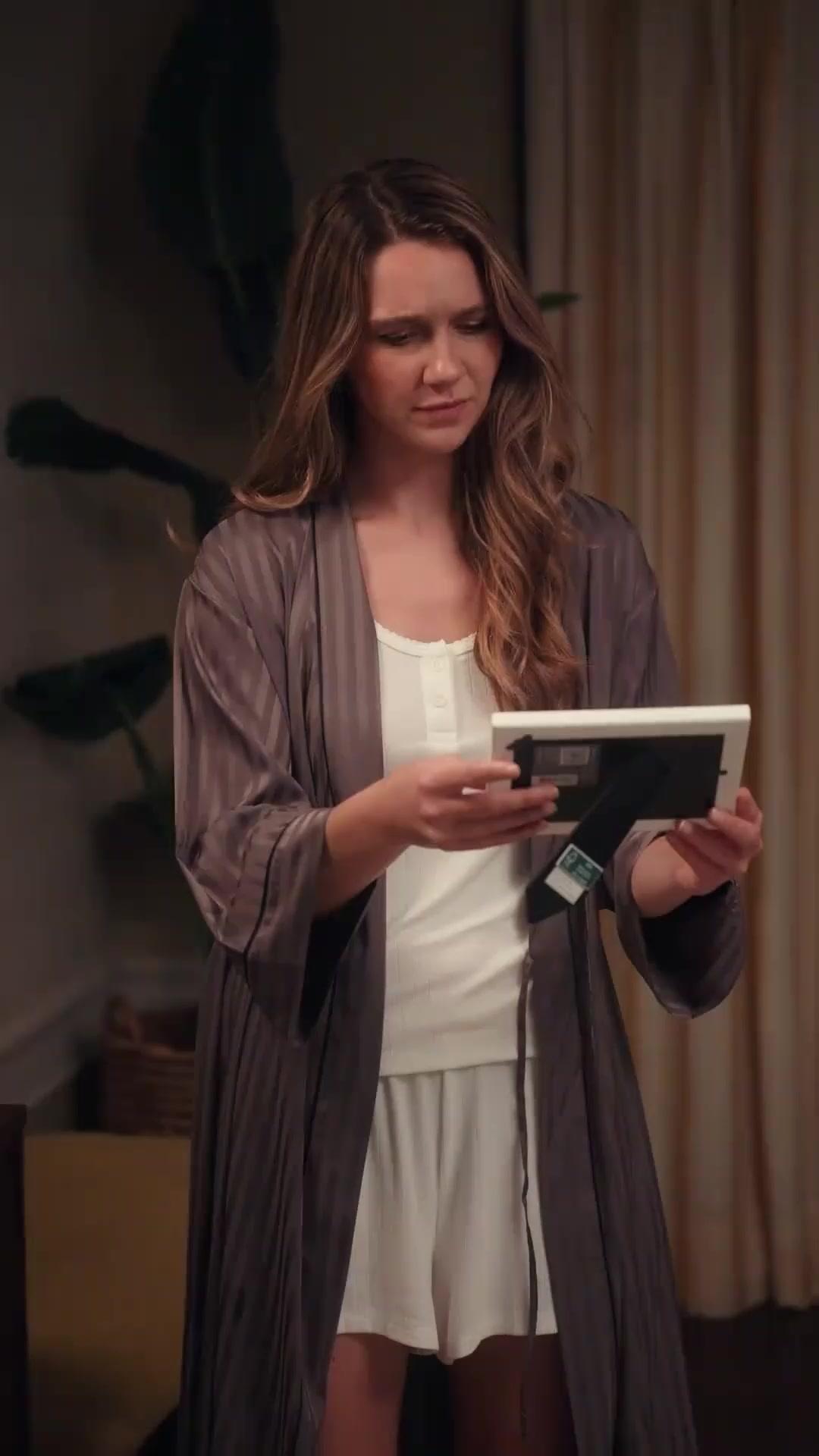 (Dublagem)Cativa na Sua Gaiola de Ouro