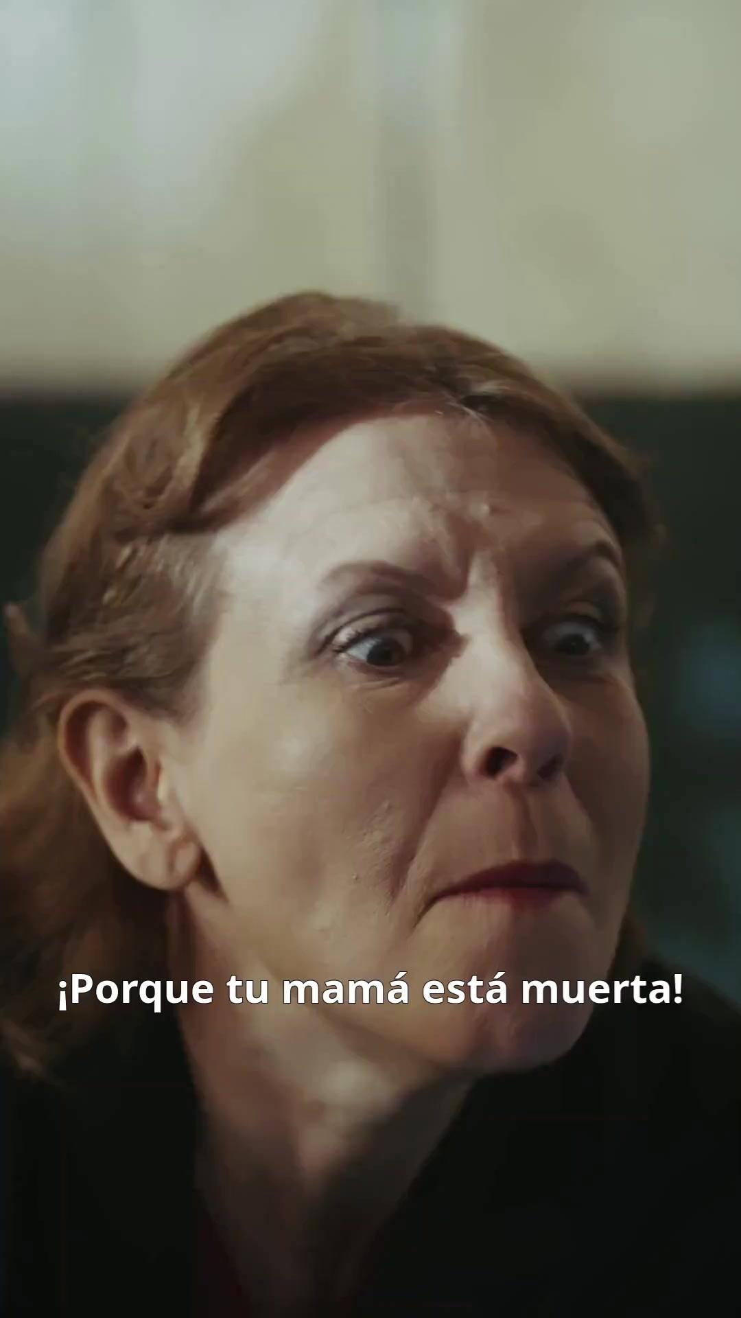 (Doblado) La impostora en brazos de mis tíos