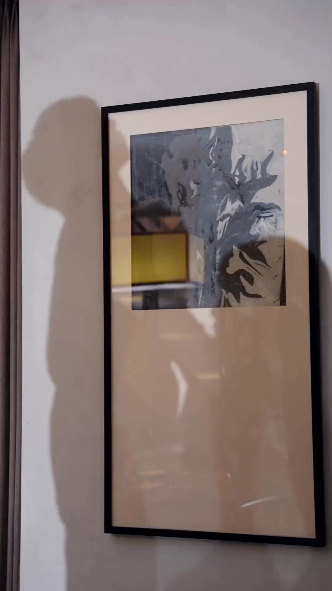 (Doblado) La hija invisible