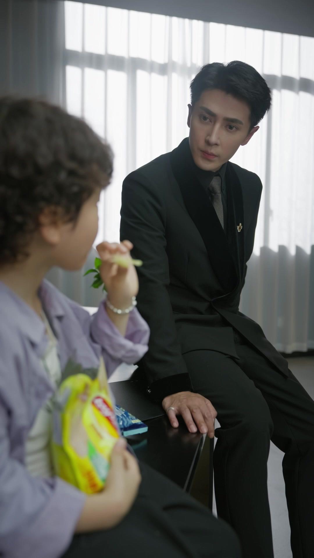 Cinta Kontrak, Bos Cemburu!