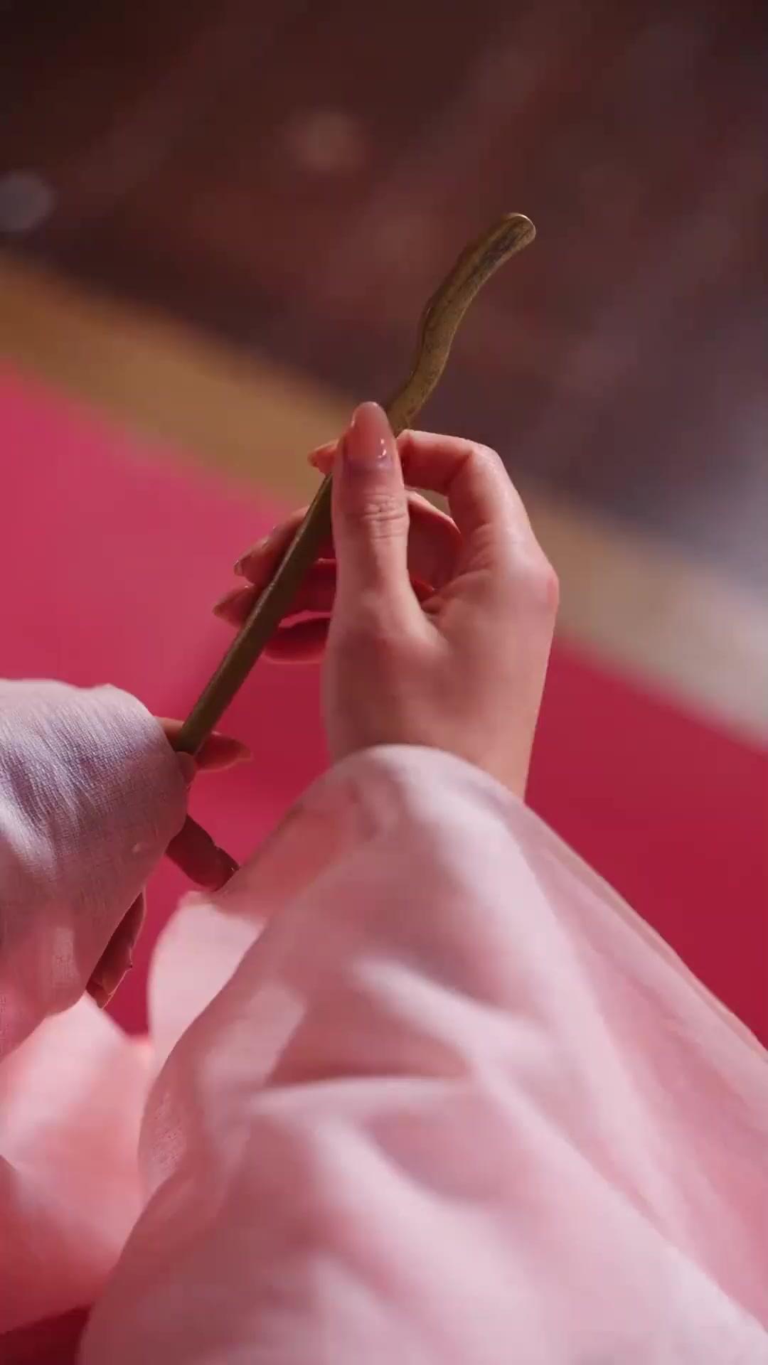 (Doblado) Entre dos príncipes