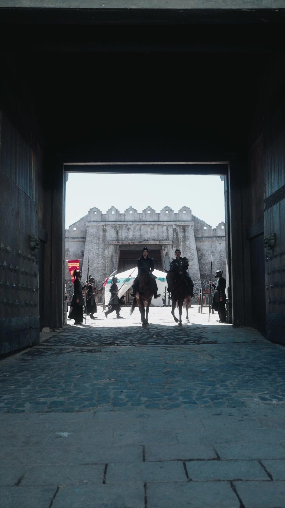 Balik Masa Lalu, Nikahi Kaisar Cantik!