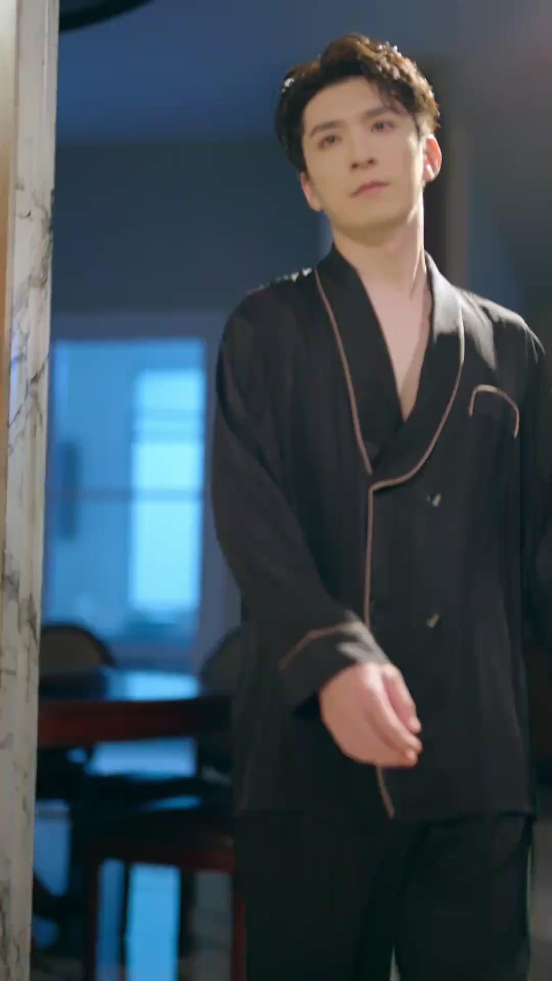 Reborn as the Rich Family's Darling