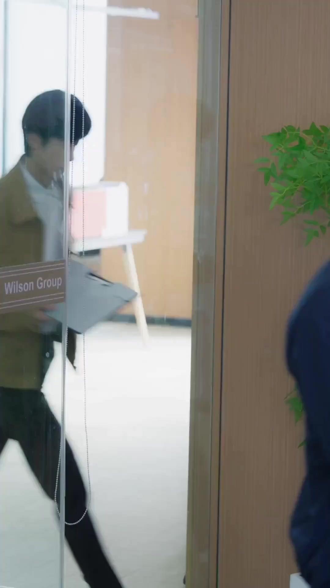 (Doblado)Atrapada en su mirada