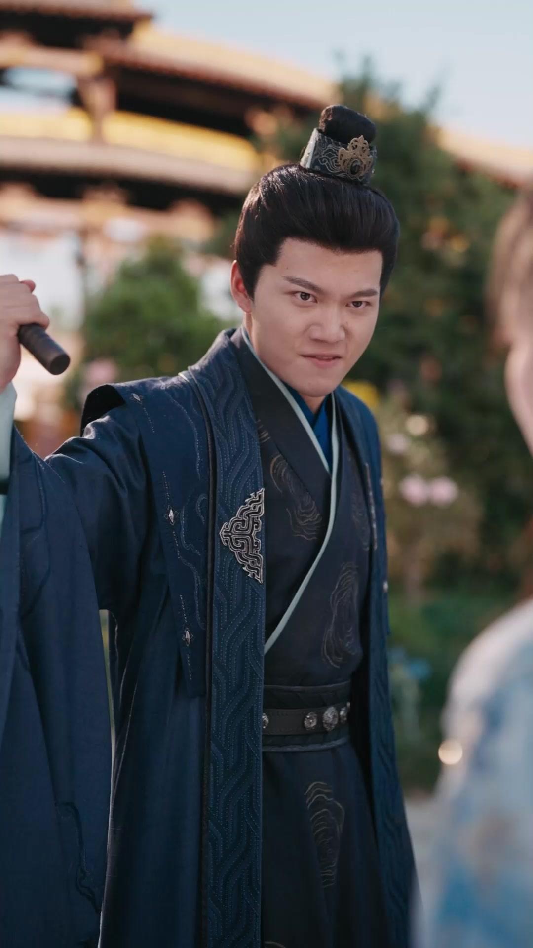 담장 너머의 운명