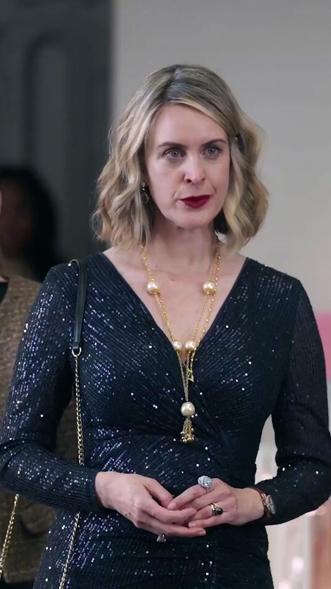 (Doblado) ¡Lista para vengarme!