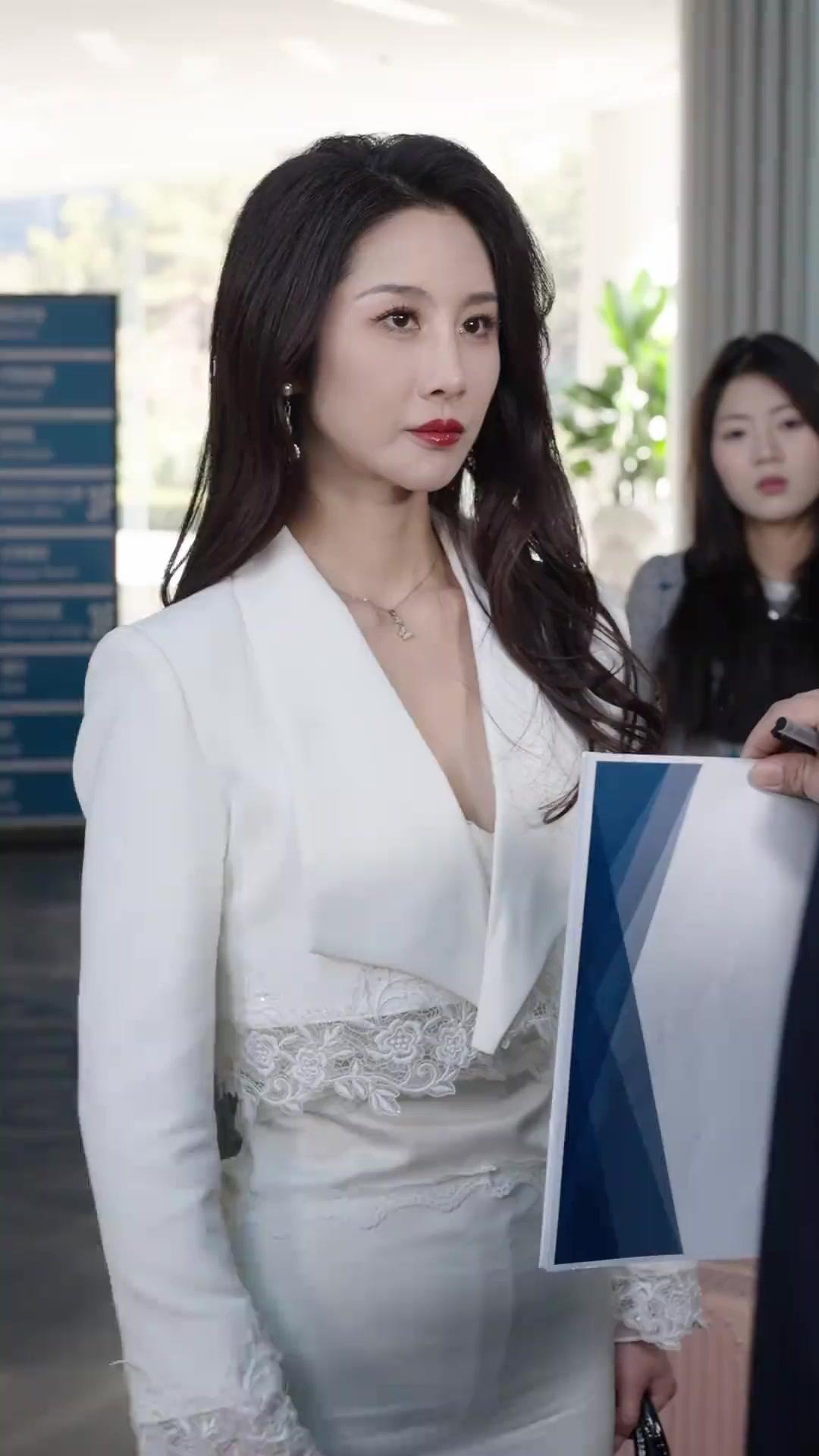 فصلوني… فصنعتُ ثروتي من خطئهم