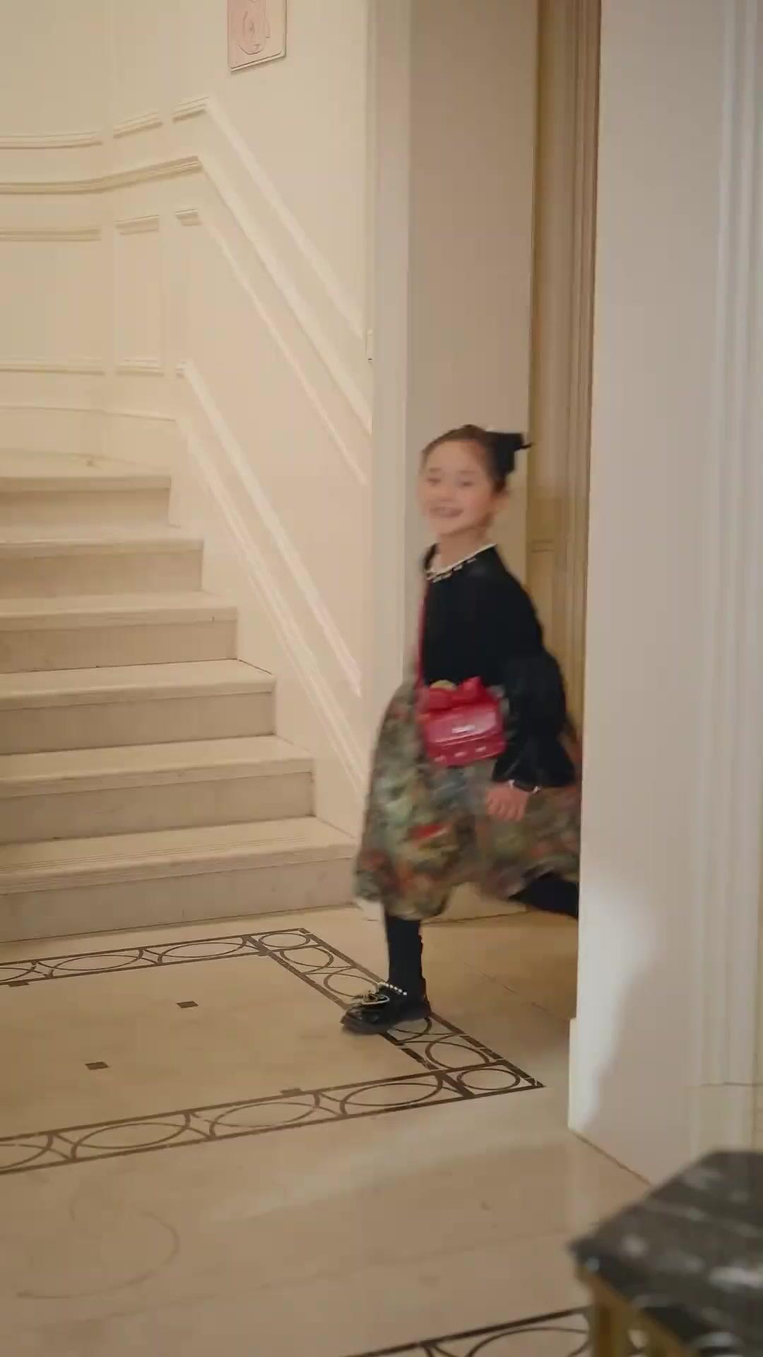  (พากย์เสียง) ด้วยแรงรักของแม่