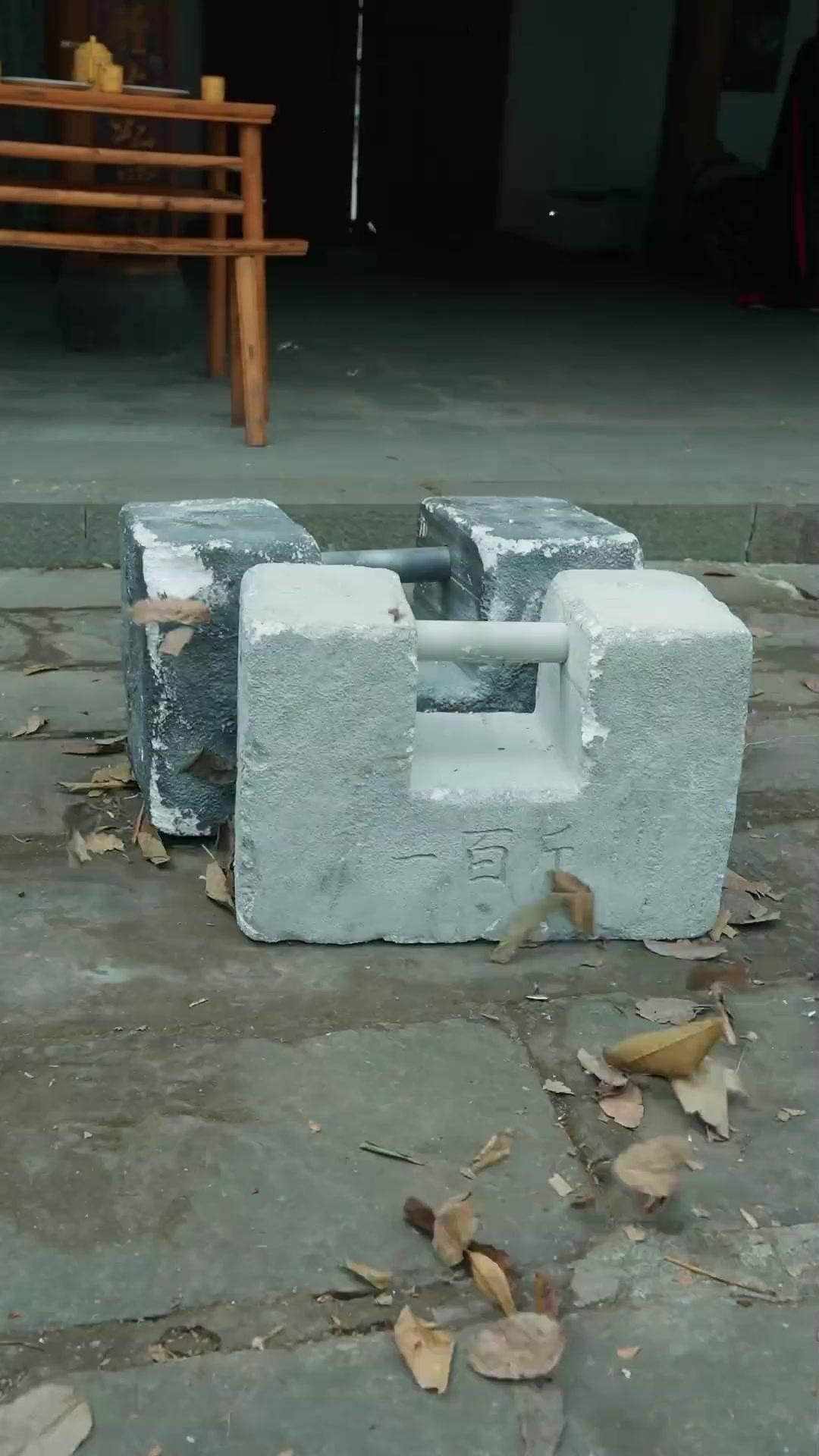 Nací nadie, aplasté a todos