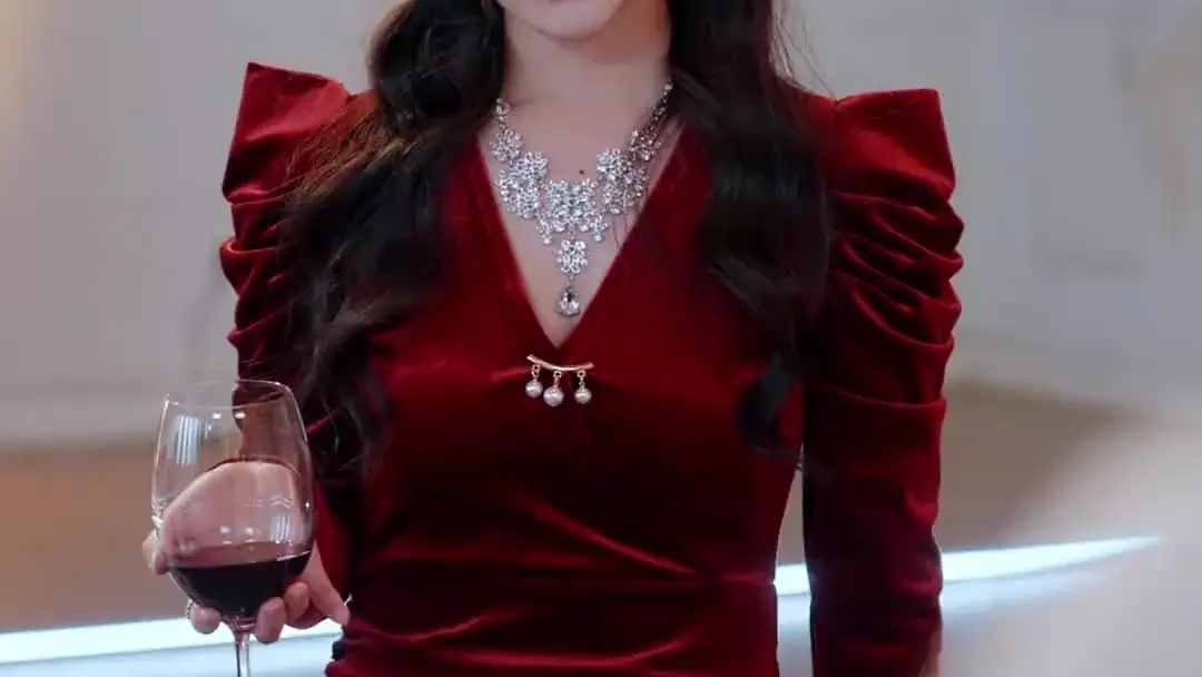 O Marido Mendigo é um Milionário: O Vestido Branco e os Pregos Escondidos