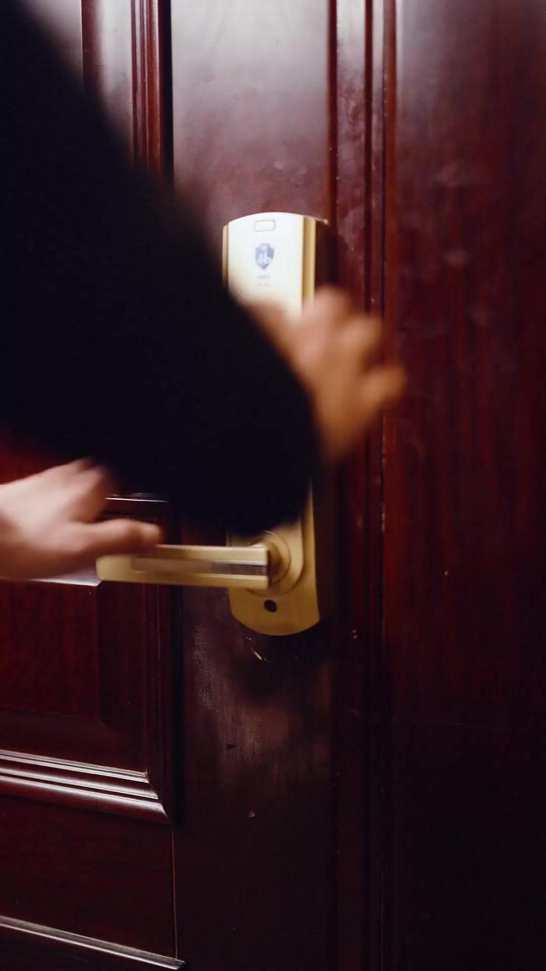 Batas Benci dan Cinta