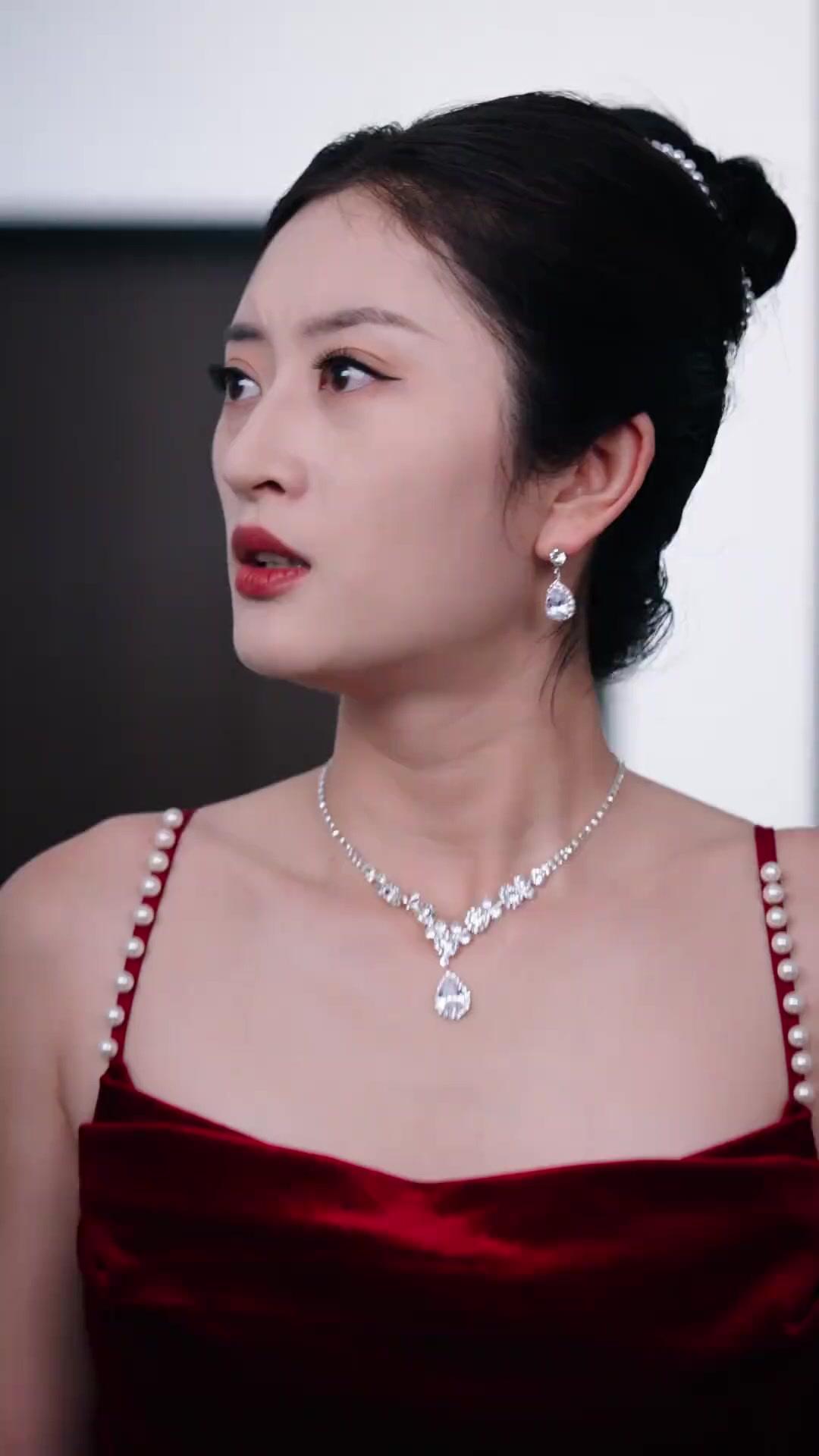 (Dublajlı) Fedakarlıktan Sonra: Uçurumdan Döndü