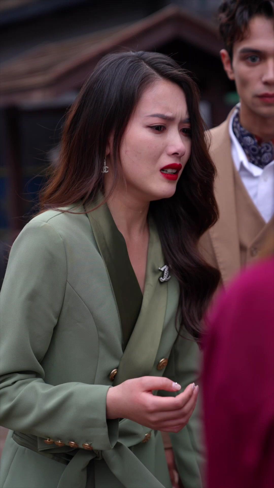 FLORAISON EN PLEIN ÉTÉ 