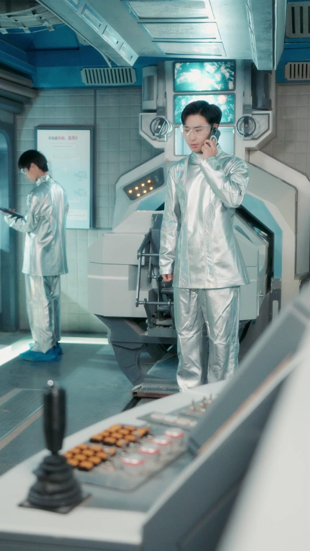 （粵語）長眠後三個哥哥為我白了頭