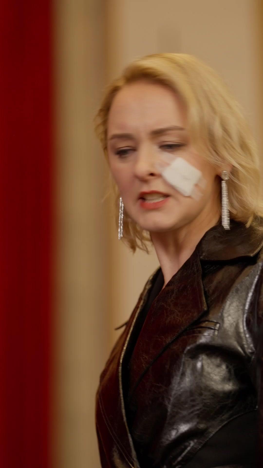 A Vingança da Esposa: A Queda do Traidor